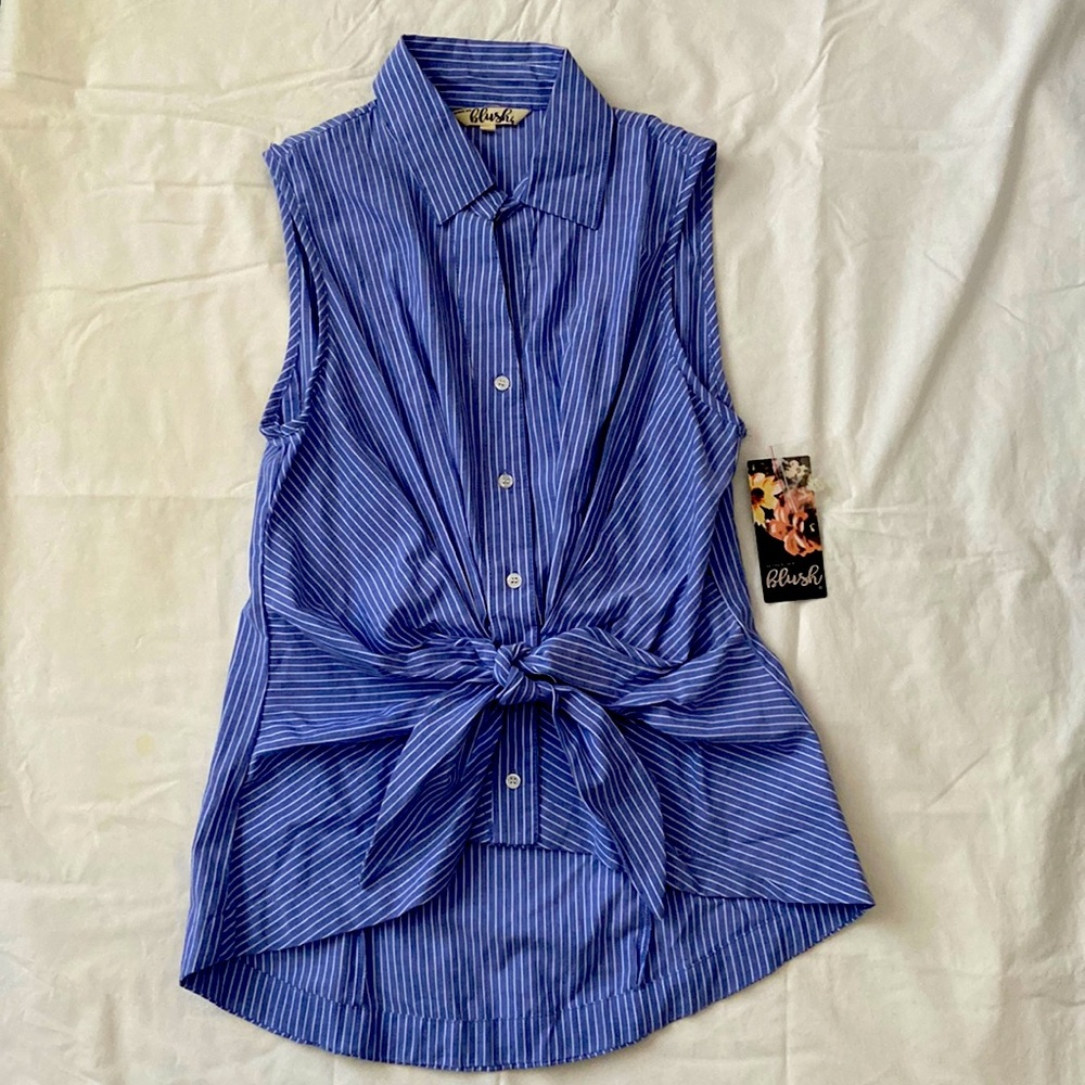 Super cute pinstripe sleeveless Spring top!